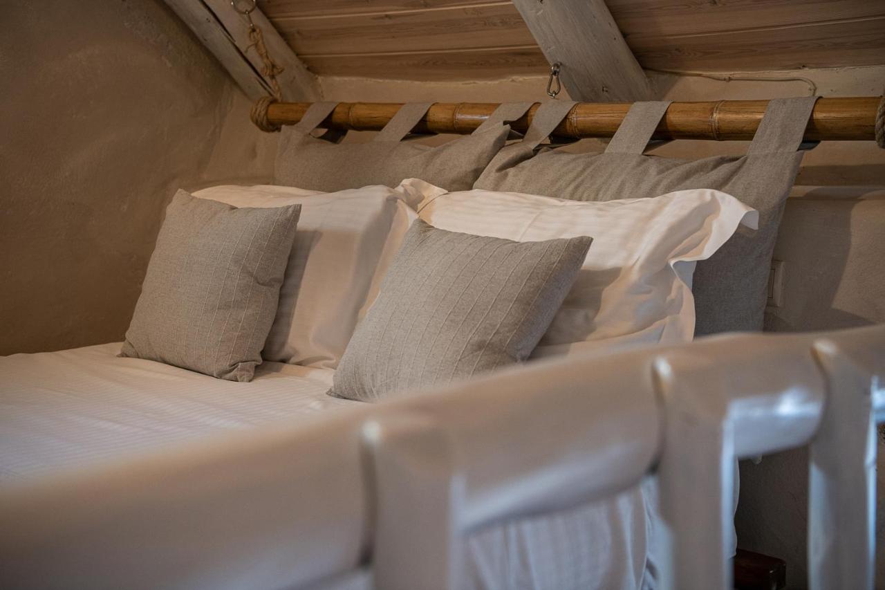 Verekinthos Villas - Pool, Hot Tub, Bbq, Kids Playground, Stunning Mountain Views Yerolákkos Esterno foto