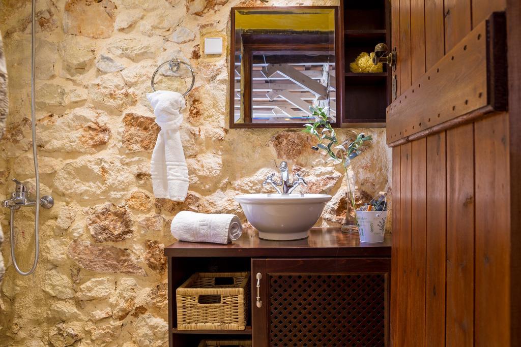 Verekinthos Villas - Pool, Hot Tub, Bbq, Kids Playground, Stunning Mountain Views Yerolákkos Esterno foto