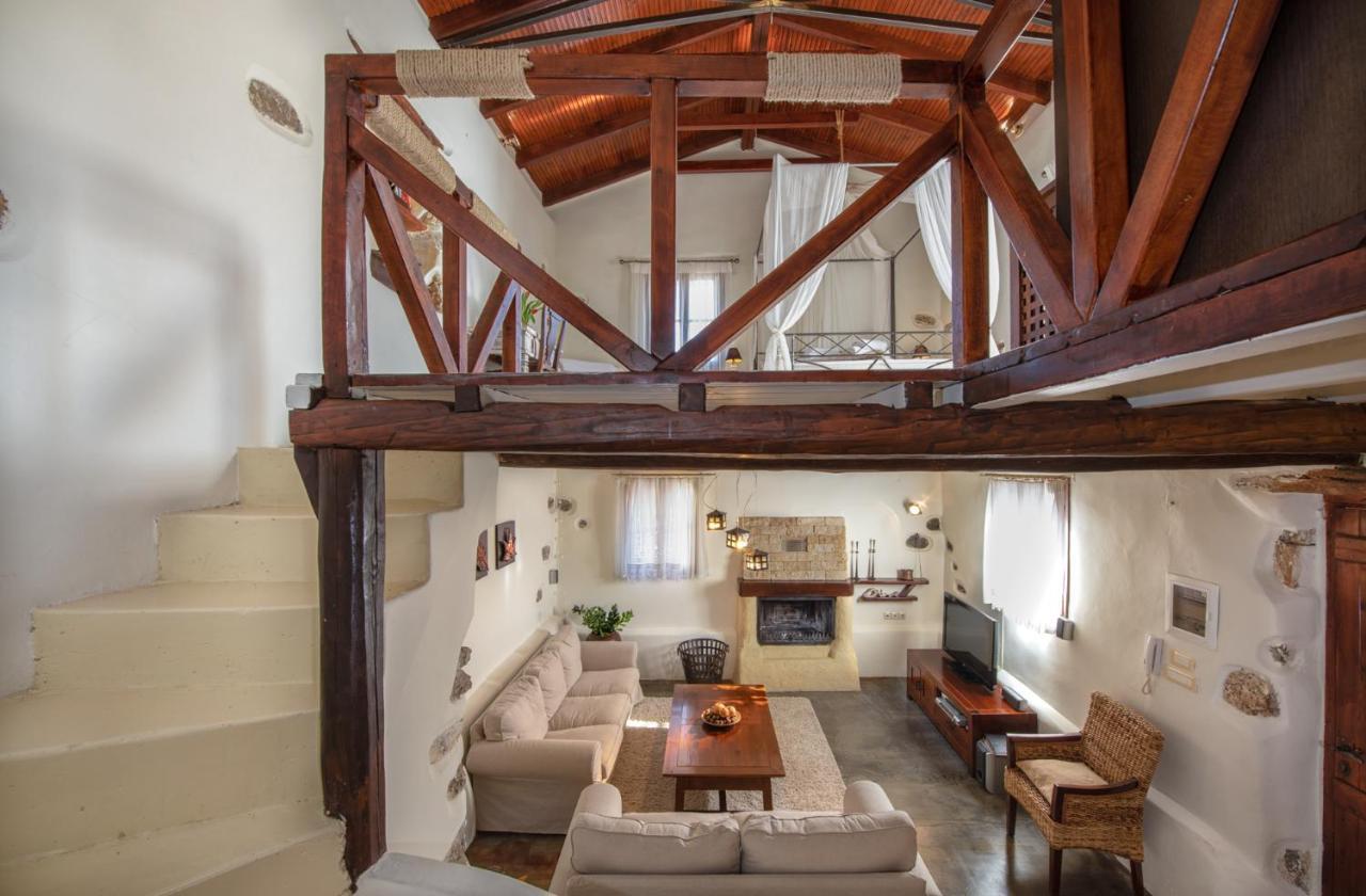 Verekinthos Villas - Pool, Hot Tub, Bbq, Kids Playground, Stunning Mountain Views Yerolákkos Esterno foto
